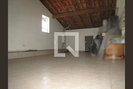 Casa à venda com 3 quartos, 303m² em Jardim Monjolo, São Paulo