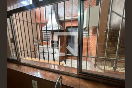 Casa à venda com 3 quartos, 100m² em Vila Bancaria Munhoz, São Paulo