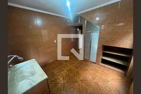 Casa à venda com 3 quartos, 100m² em Vila Bancaria Munhoz, São Paulo