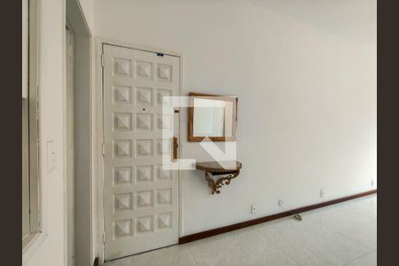 Entrada de apartamento para alugar com 3 quartos, 110m² em Tijuca, Rio de Janeiro