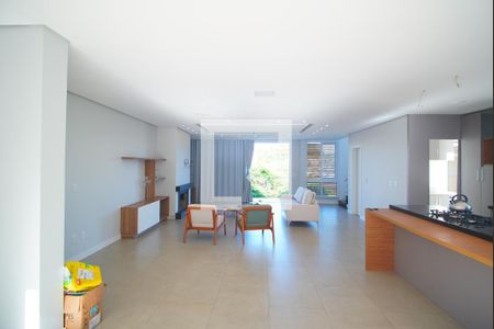 Sala de casa para alugar com 3 quartos, 199m² em Jardim Itu, Porto Alegre