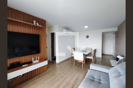 Sala de apartamento para alugar com 2 quartos, 120m² em Barra da Tijuca, Rio de Janeiro