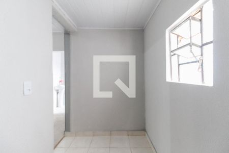 Quarto 2 de casa para alugar com 2 quartos, 42m² em Vila Campanela, São Paulo