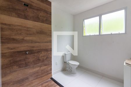 Banheiro de apartamento para alugar com 1 quarto, 42m² em Jardim do Lago, Osasco