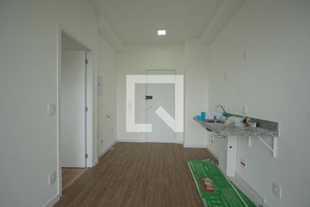 Sala/Cozinha de apartamento para alugar com 1 quarto, 32m² em Liberdade, São Paulo