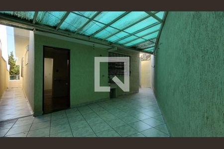 Casa à venda com 4 quartos, 256m² em Parque Sao Domingos, São Paulo