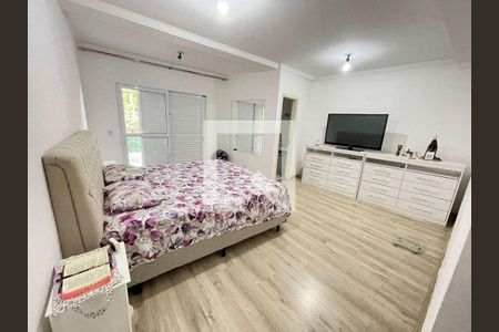 Casa à venda com 4 quartos, 210m² em Parque Sao Domingos, São Paulo