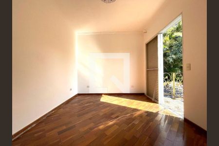 Casa à venda com 4 quartos, 420m² em São Domingos, São Paulo