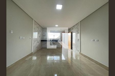 Casa à venda com 3 quartos, 135m² em Jardim Santo Elias, São Paulo