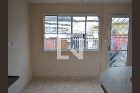 Casa à venda com 5 quartos, 220m² em Vila Miriam, São Paulo