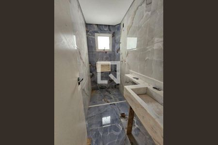 Casa à venda com 3 quartos, 180m² em Vila Bancaria Munhoz, São Paulo