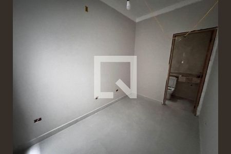 Casa à venda com 3 quartos, 250m² em Parque Sao Domingos, São Paulo