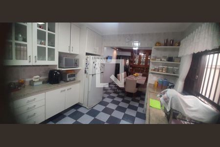 Casa à venda com 3 quartos, 224m² em City América, São Paulo