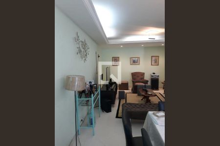 Casa à venda com 5 quartos, 350m² em Vila Carbone, São Paulo