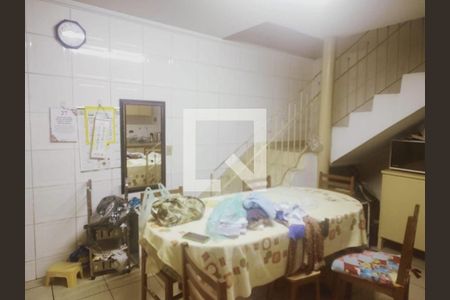 Casa à venda com 3 quartos, 125m² em Vila Pereira Cerca, São Paulo