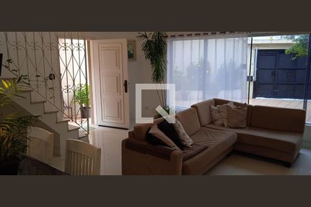 Casa à venda com 3 quartos, 112m² em Parque Sao Domingos, São Paulo