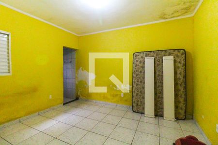 Suíte 1 de casa à venda com 2 quartos, 50m² em Vila Carmosina, São Paulo