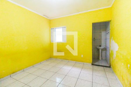 Suíte 1 de casa à venda com 2 quartos, 50m² em Vila Carmosina, São Paulo