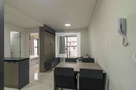 Sala de apartamento para alugar com 1 quarto, 36m² em Guaíra, Curitiba