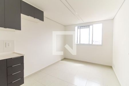 Sala/Cozinha de apartamento para alugar com 2 quartos, 32m² em Guaianases, São Paulo