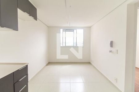 Sala/Cozinha de apartamento para alugar com 2 quartos, 32m² em Guaianases, São Paulo