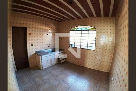 Casa para alugar com 3 quartos, 107m² em Caieiras, Vespasiano