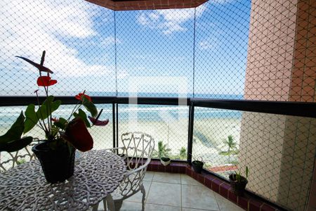 Sacada  de apartamento para alugar com 3 quartos, 226m² em Vila Caiçara, Praia Grande