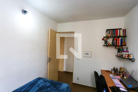 quarto 1 de apartamento à venda com 2 quartos, 50m² em Parque Pinheiros, Taboão da Serra