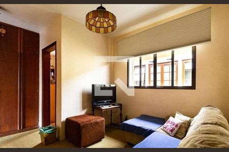 Casa à venda com 4 quartos, 450m² em Vila Madalena, São Paulo