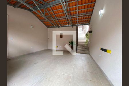 Casa à venda com 2 quartos, 142m² em São Domingos, São Paulo