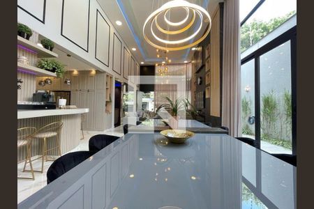 Casa à venda com 3 quartos, 350m² em City América, São Paulo