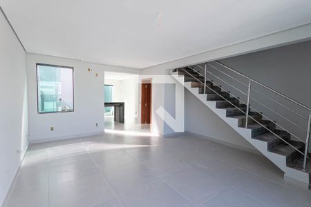 Sala de casa à venda com 3 quartos, 145m² em Morro do Confisco, Contagem