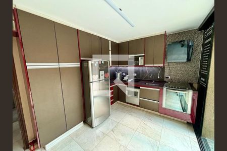 Casa à venda com 3 quartos, 220m² em Vila Albertina, São Paulo