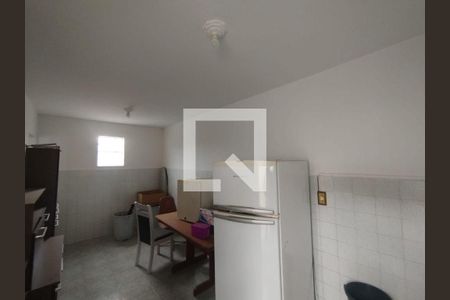 Casa à venda com 4 quartos, 200m² em Vila Prado, São Paulo