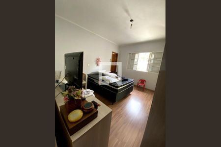 Casa à venda com 3 quartos, 215m² em Parque Sao Domingos, São Paulo