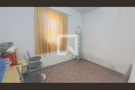 Casa à venda com 3 quartos, 163m² em Vila Iorio, São Paulo