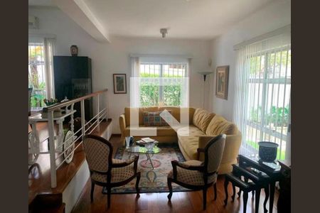 Casa à venda com 3 quartos, 231m² em Bela Aliança, São Paulo