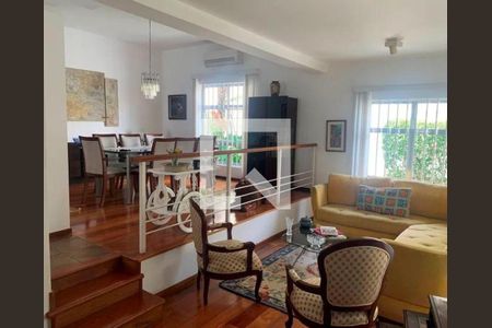 Casa à venda com 3 quartos, 231m² em Bela Aliança, São Paulo