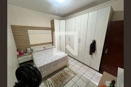 Casa à venda com 3 quartos, 222m² em Vila Iorio, São Paulo