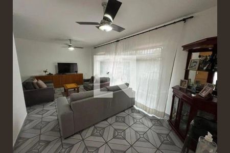 Casa à venda com 3 quartos, 172m² em Vila Carbone, São Paulo