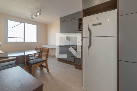 Cozinha de apartamento para alugar com 1 quarto, 24m² em Santo Amaro, São Paulo