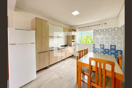 Sala de Jantar de apartamento para alugar com 2 quartos, 73m² em São João do Rio Vermelho, Florianópolis