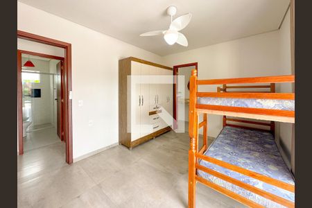 Suite  de apartamento para alugar com 2 quartos, 73m² em São João do Rio Vermelho, Florianópolis