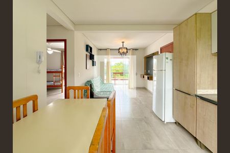 Sala de Jantar de apartamento para alugar com 2 quartos, 73m² em São João do Rio Vermelho, Florianópolis