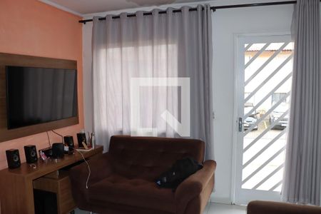 Casa de Condomínio para alugar com 2 quartos, 60m² em Jardim Sandra, Cotia
