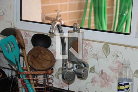 Casa de Condomínio para alugar com 2 quartos, 60m² em Jardim Sandra, Cotia