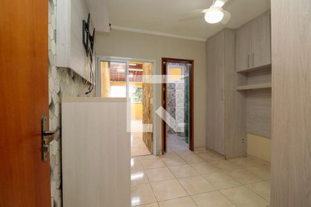 Suíte de casa para alugar com 3 quartos, 135m² em Jardim Iva, São Paulo