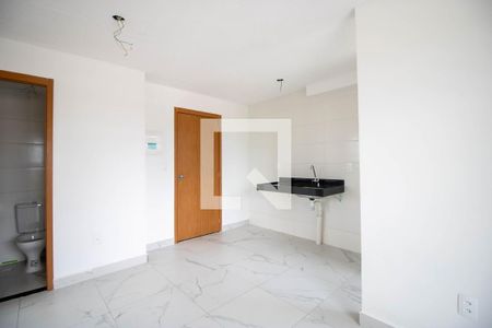 Sala/Cozinha de apartamento para alugar com 2 quartos, 37m² em Jardim Amalia, São Paulo