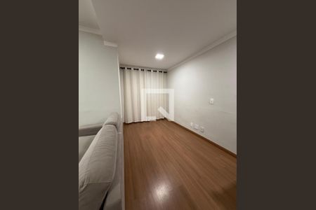 Sala de apartamento à venda com 3 quartos, 68m² em Vila Rosalia, Guarulhos