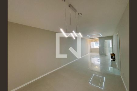 Sala de apartamento para alugar com 2 quartos, 50m² em Copacabana, Rio de Janeiro